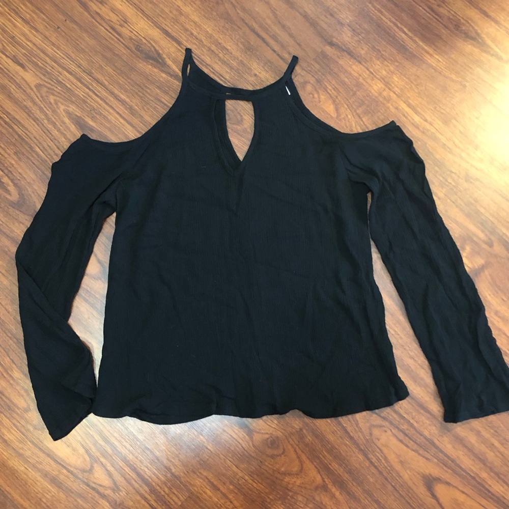 Black Cold Shoulder